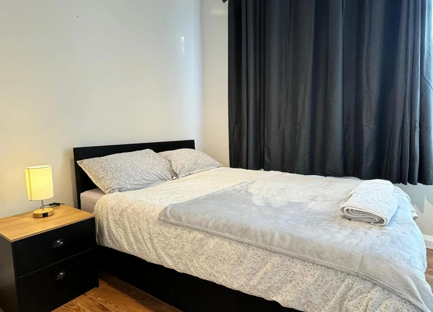 Double Bedroom In Private Home- Canning Town By London Excel 0*,  United Kingdom